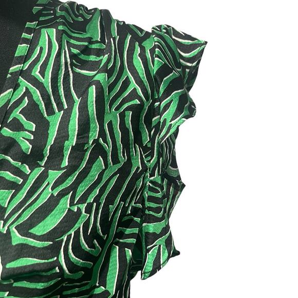 NWT! Michael Kors Zebra V-Neck Flounce Blouse - Size Medium - Picture 8 of 11